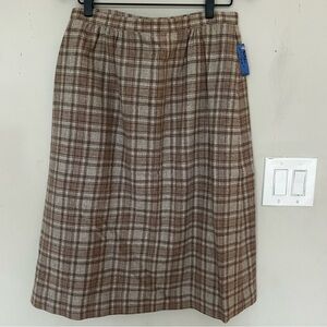 NWT Vintage Pendleton Wool Plaid Taupe Brown Skirt. Size 12